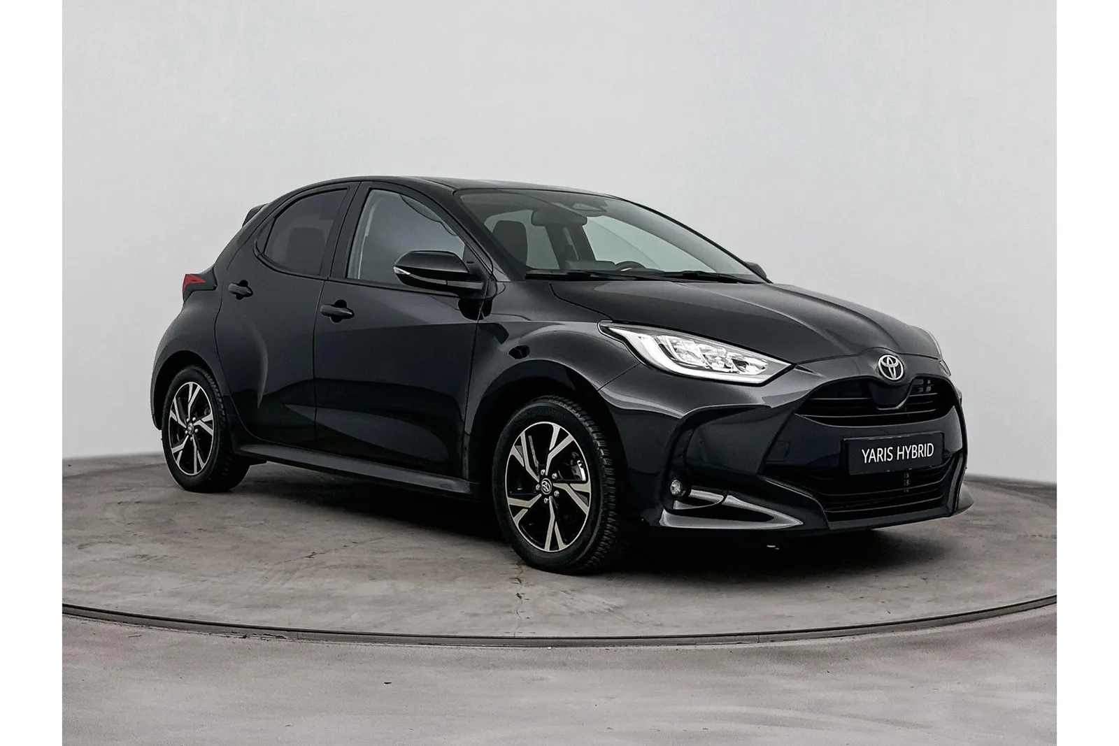 Toyota Yaris (2025) — foto 1