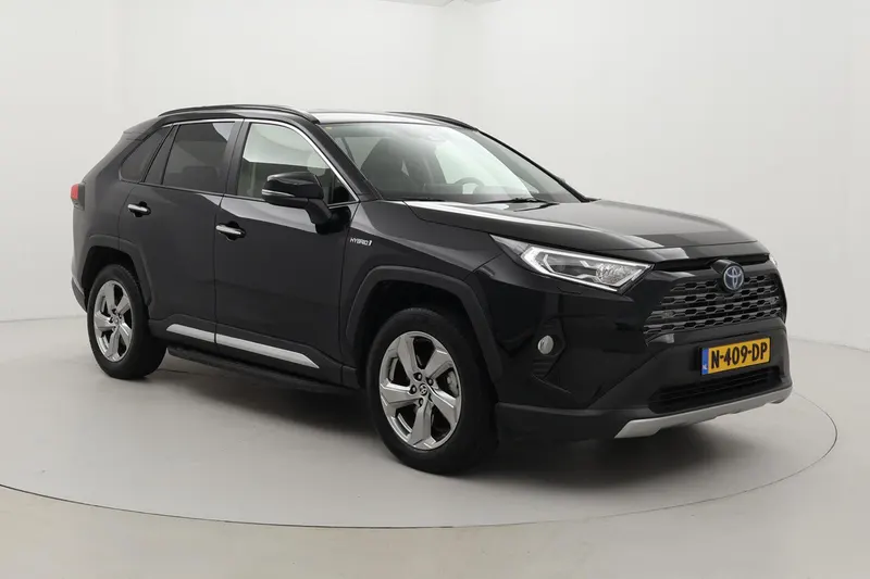 Toyota RAV4 (2021)