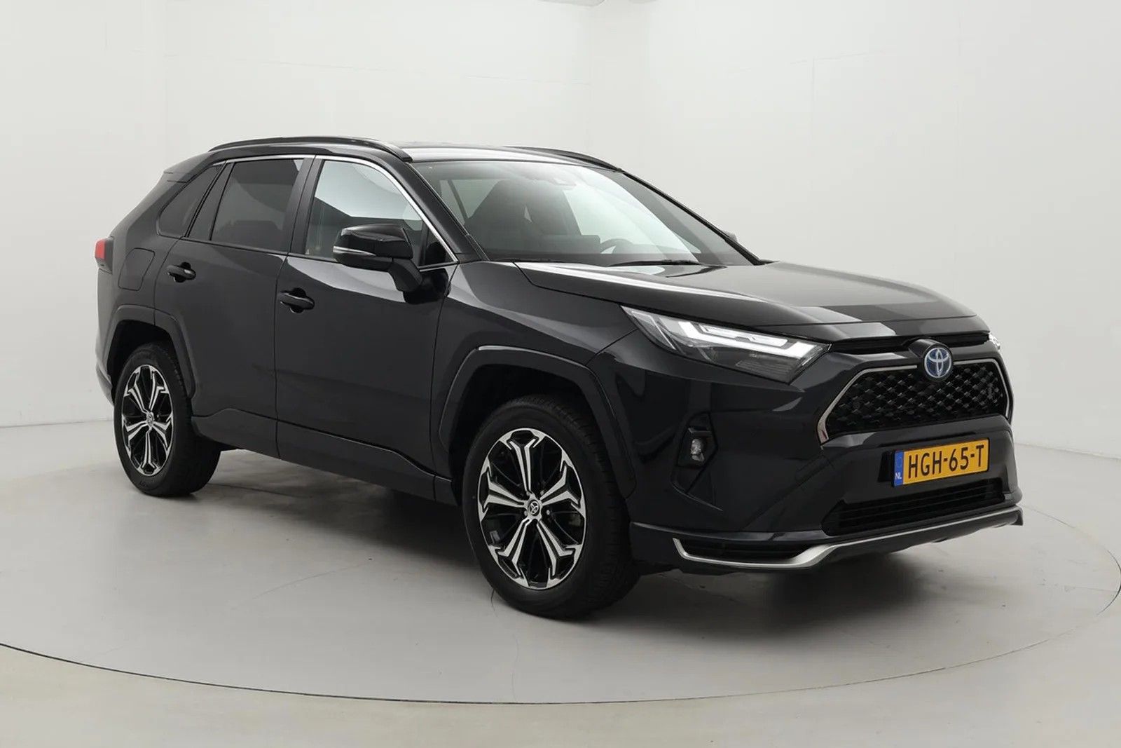 Toyota RAV4 (2025) — foto 1