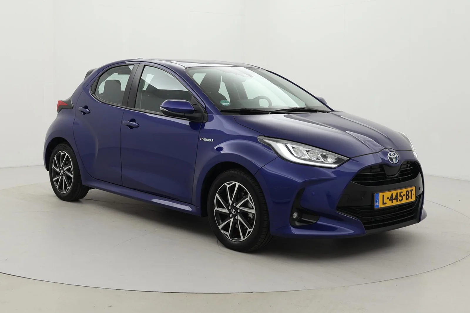 Toyota Yaris (2021) — foto 1