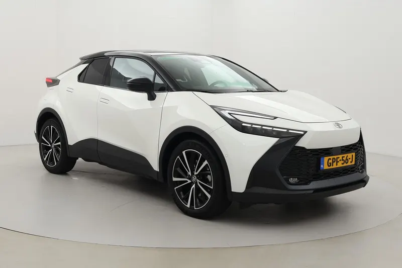 Toyota C-HR (2024)