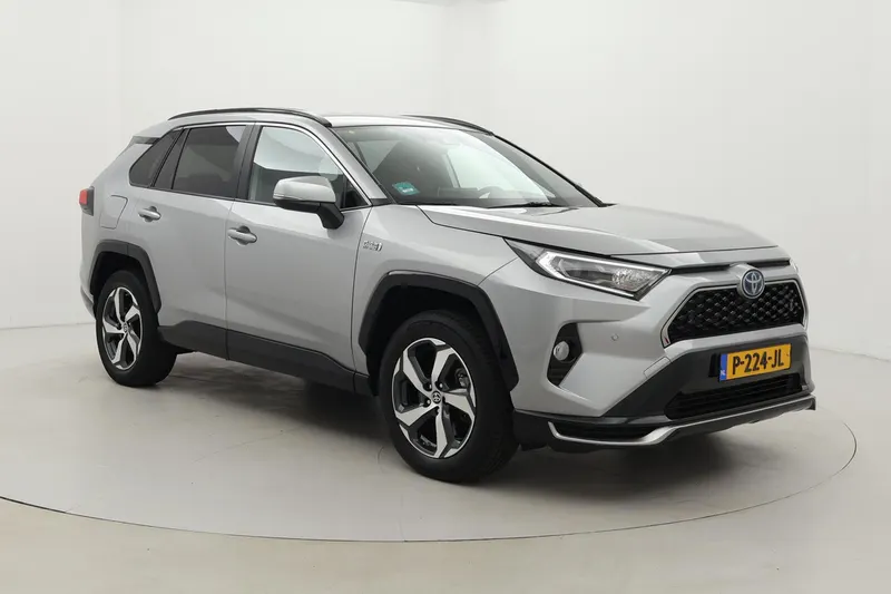 Toyota RAV4 (2021)