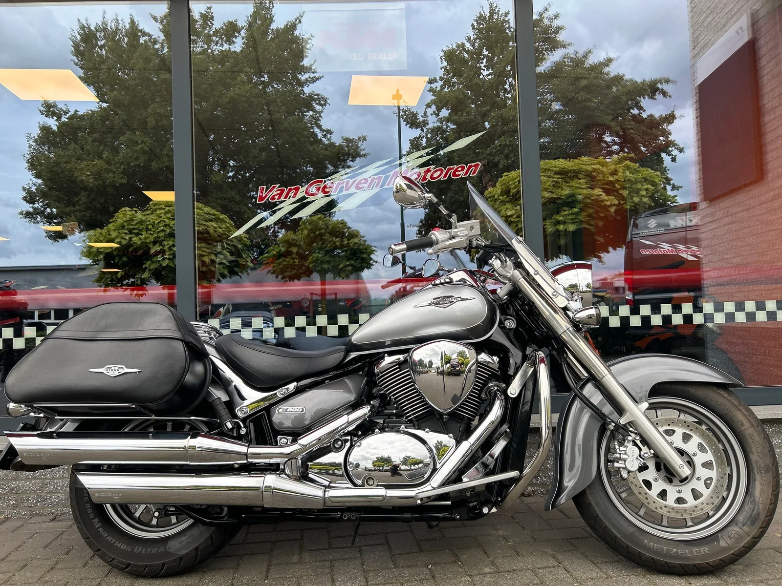 Suzuki Intruder C 800 (2009) — foto 1