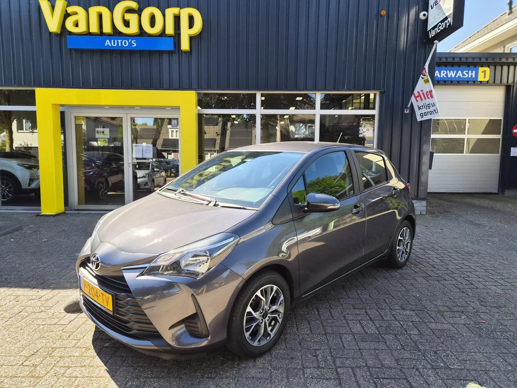 Toyota Yaris (2019) — foto 1
