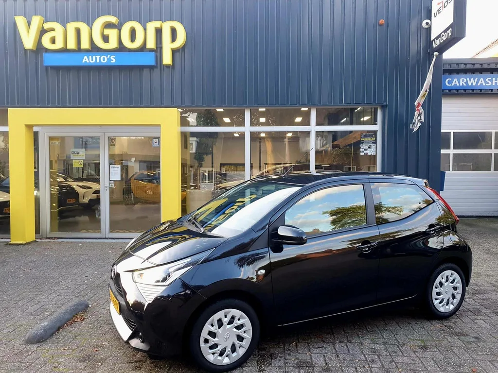 Toyota Aygo (2020) — foto 1