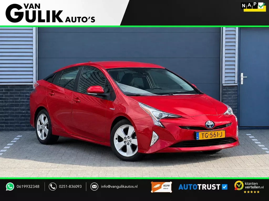 Toyota Prius (2018) — foto 1