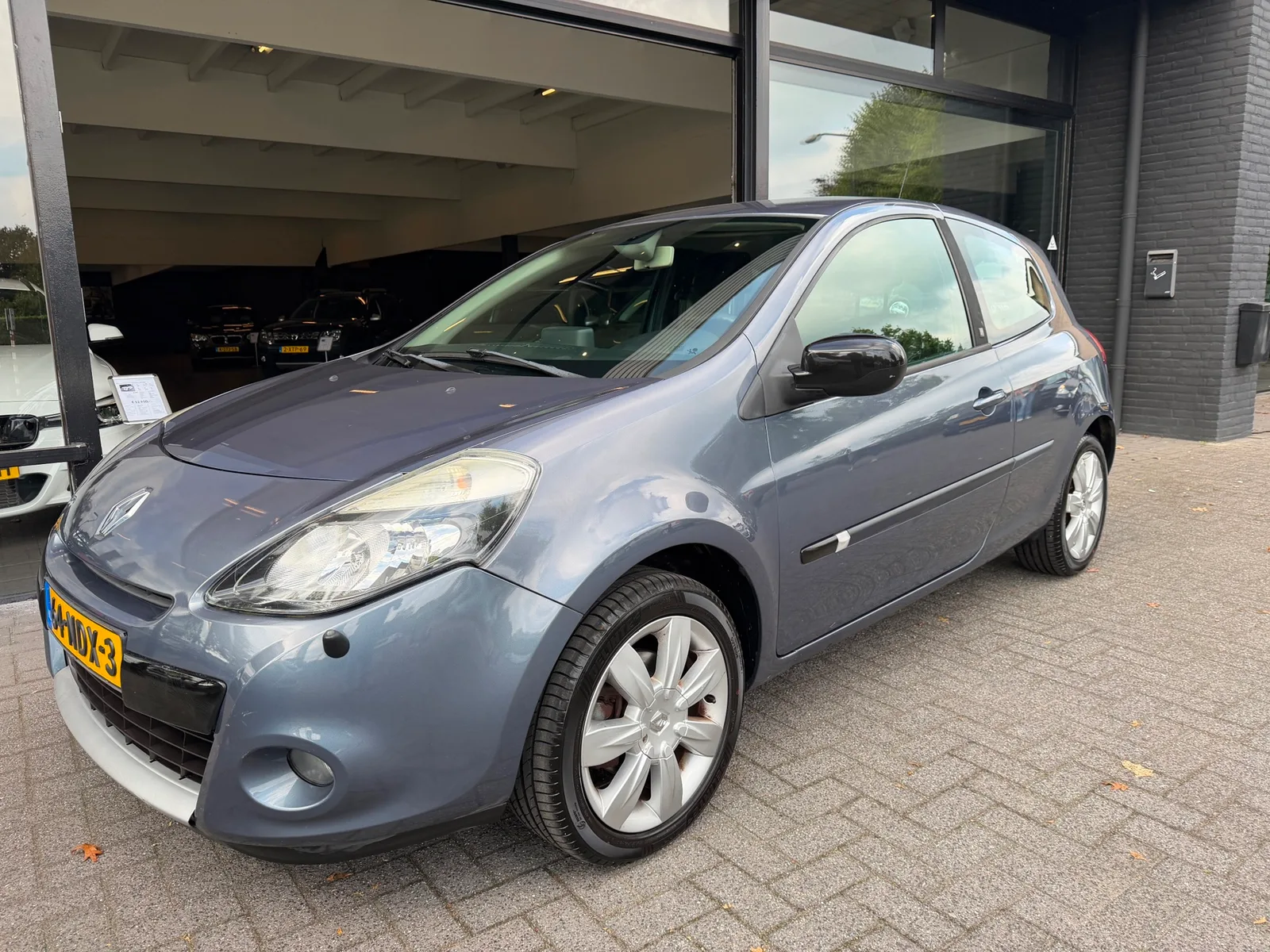 Renault Clio (2010) — foto 1