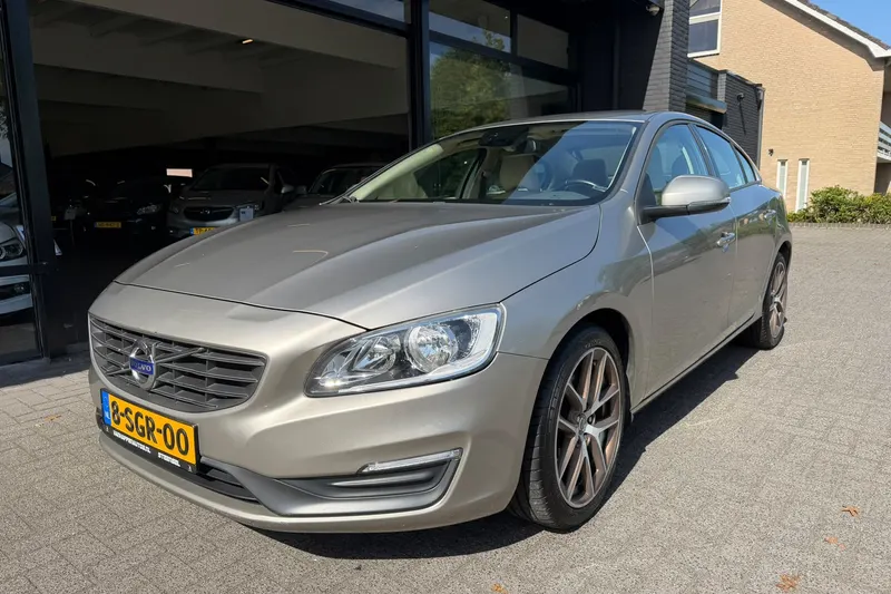 Volvo S60 (2013)