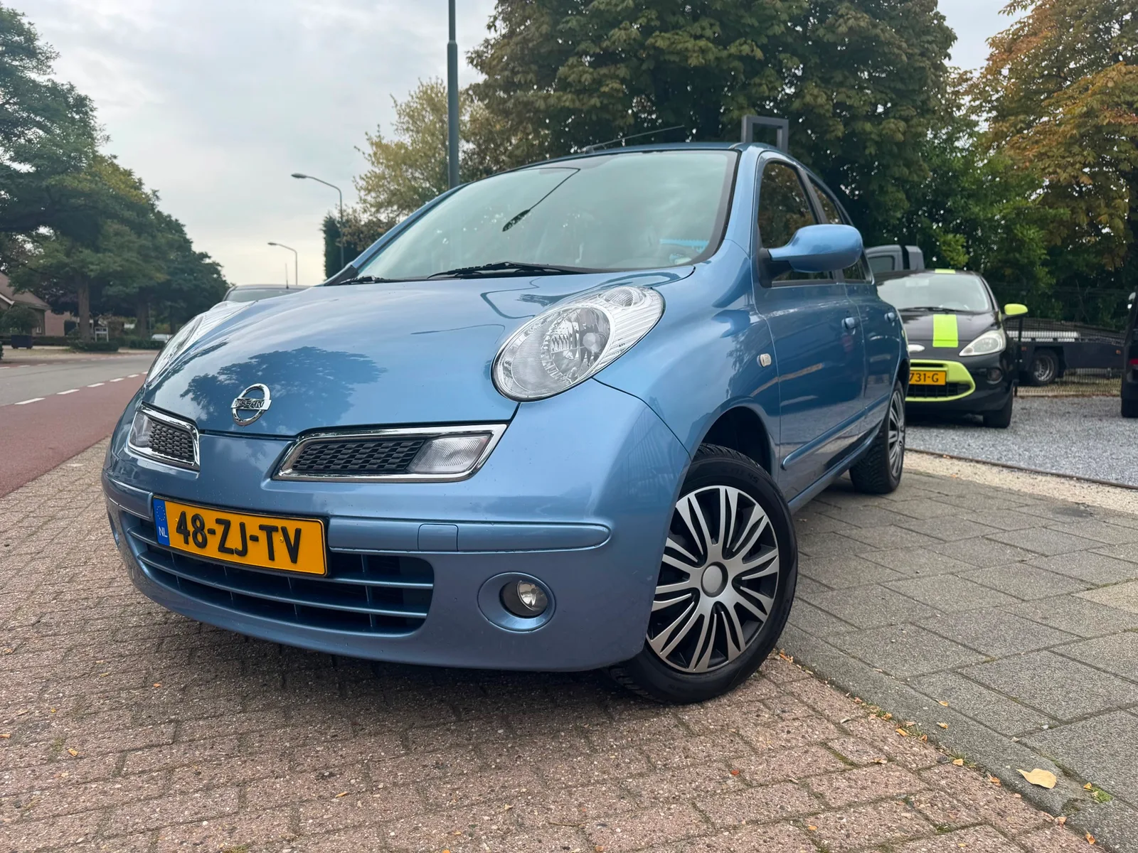 Nissan Micra (2008) — foto 1