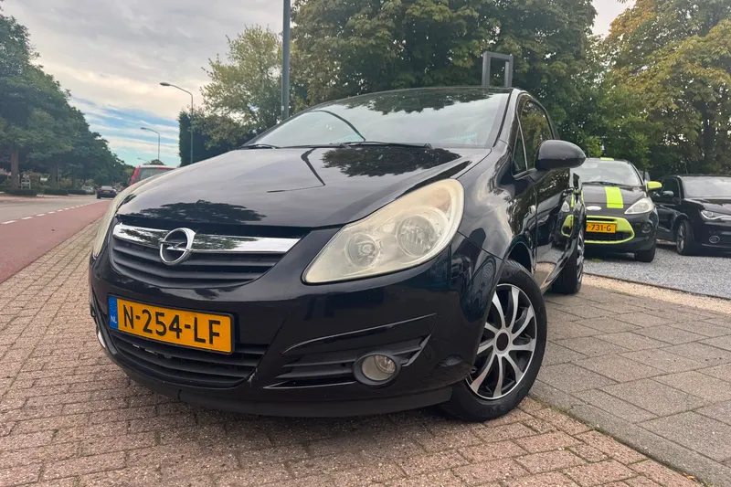 Opel Corsa (2008)