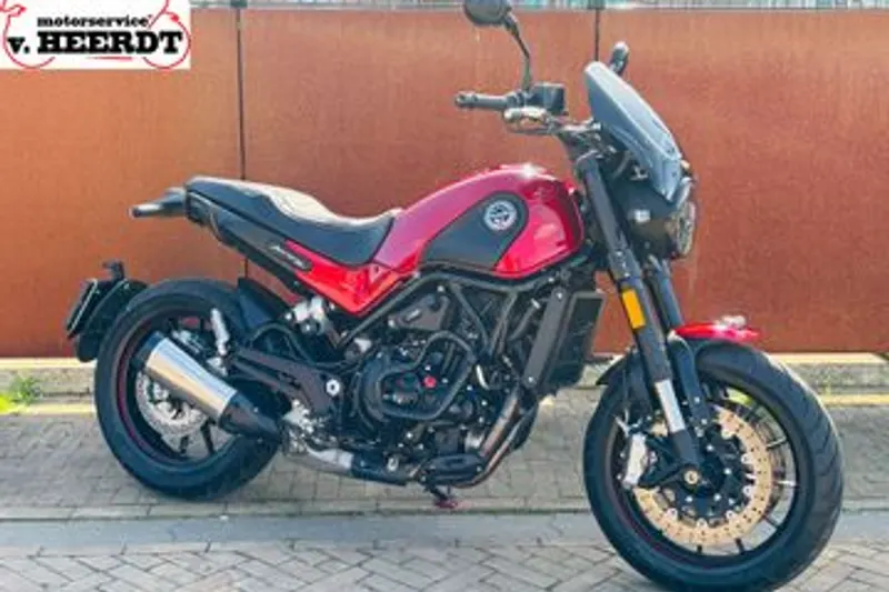 Benelli Leoncino 500 (2021)