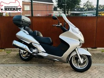 Honda FJS600 Silver Wing (2001) — foto 1