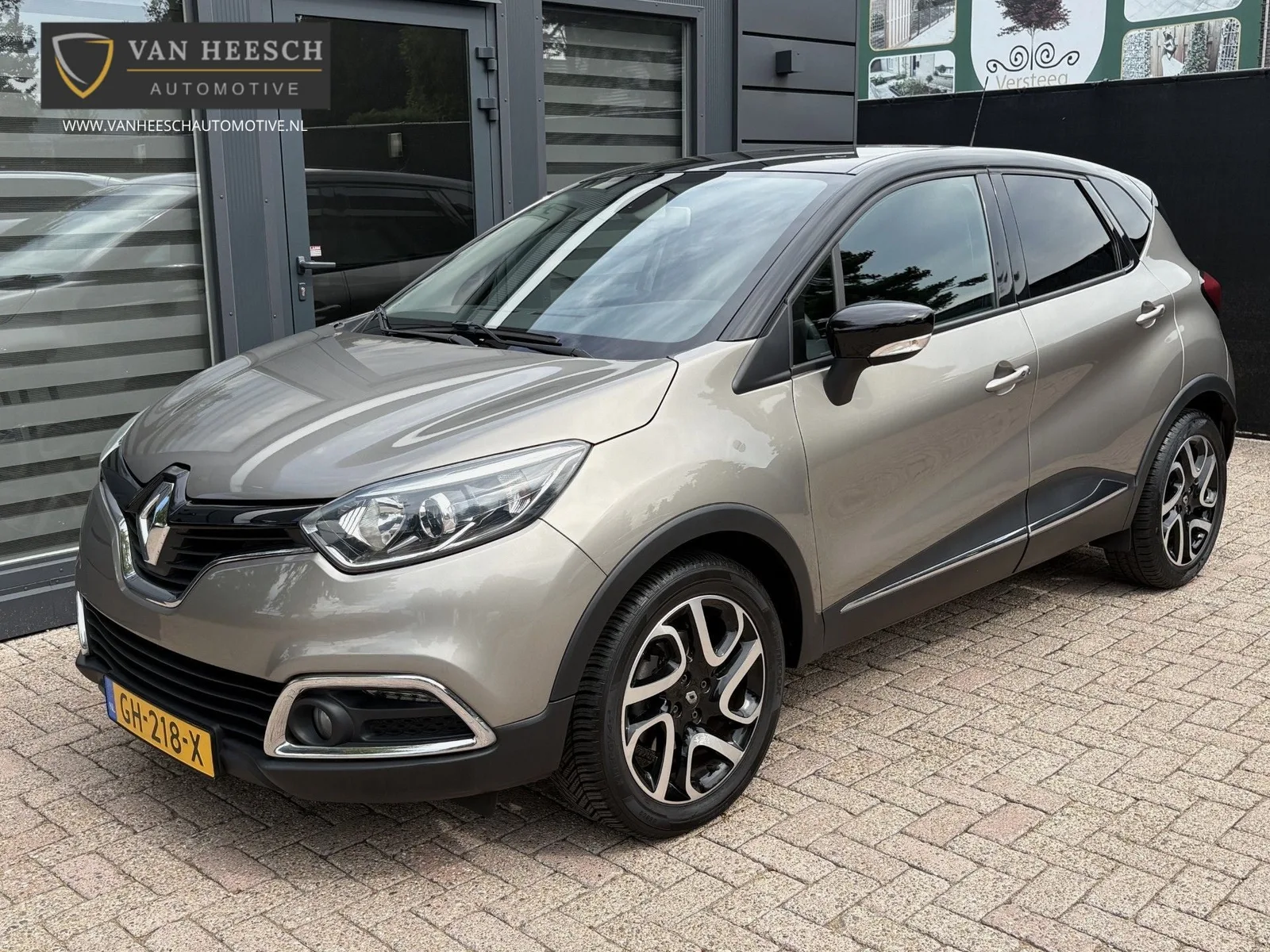Renault Captur (2015) — foto 1