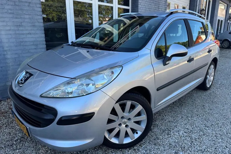 Peugeot 207 (2007)