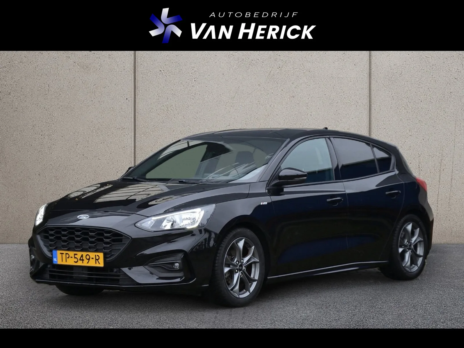 Ford Focus (2018) — foto 1