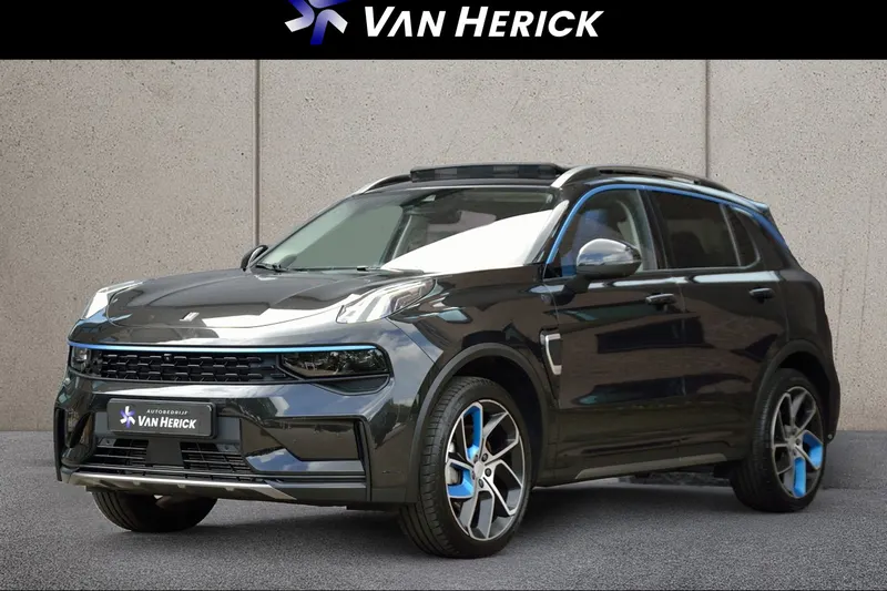 Lynk & Co 01 (2023)
