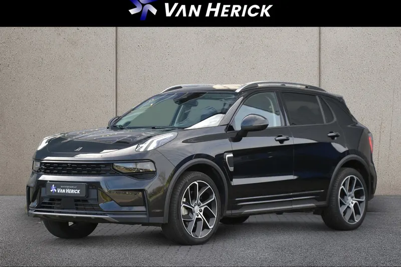 Lynk & Co 01 (2022)
