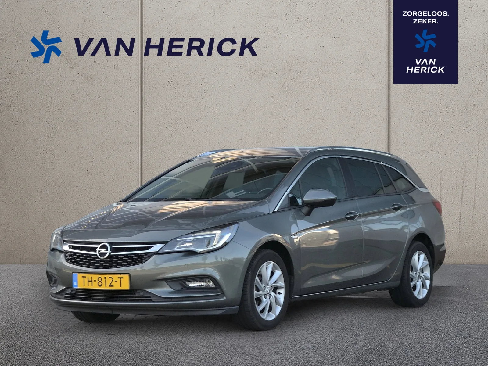 Opel Astra (2018) — foto 1