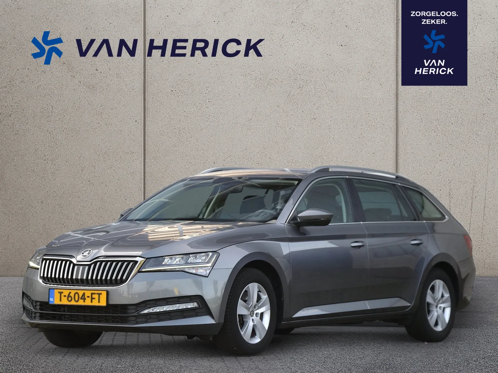 Škoda Superb (2023) — foto 1