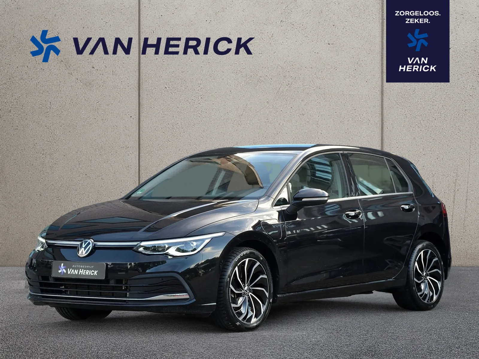 Volkswagen Golf (2022) — foto 1