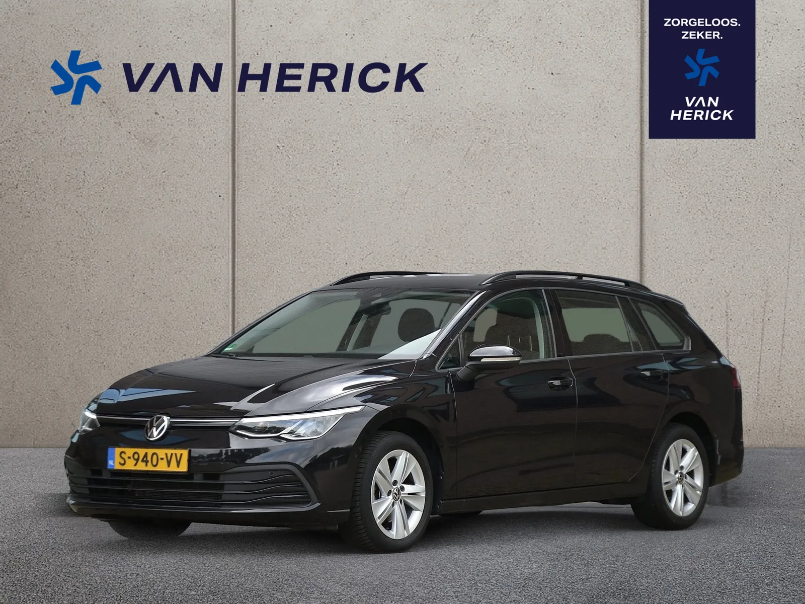 Volkswagen Golf (2023) — foto 1
