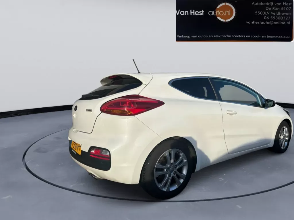 Kia Ceed (2015) — foto 1