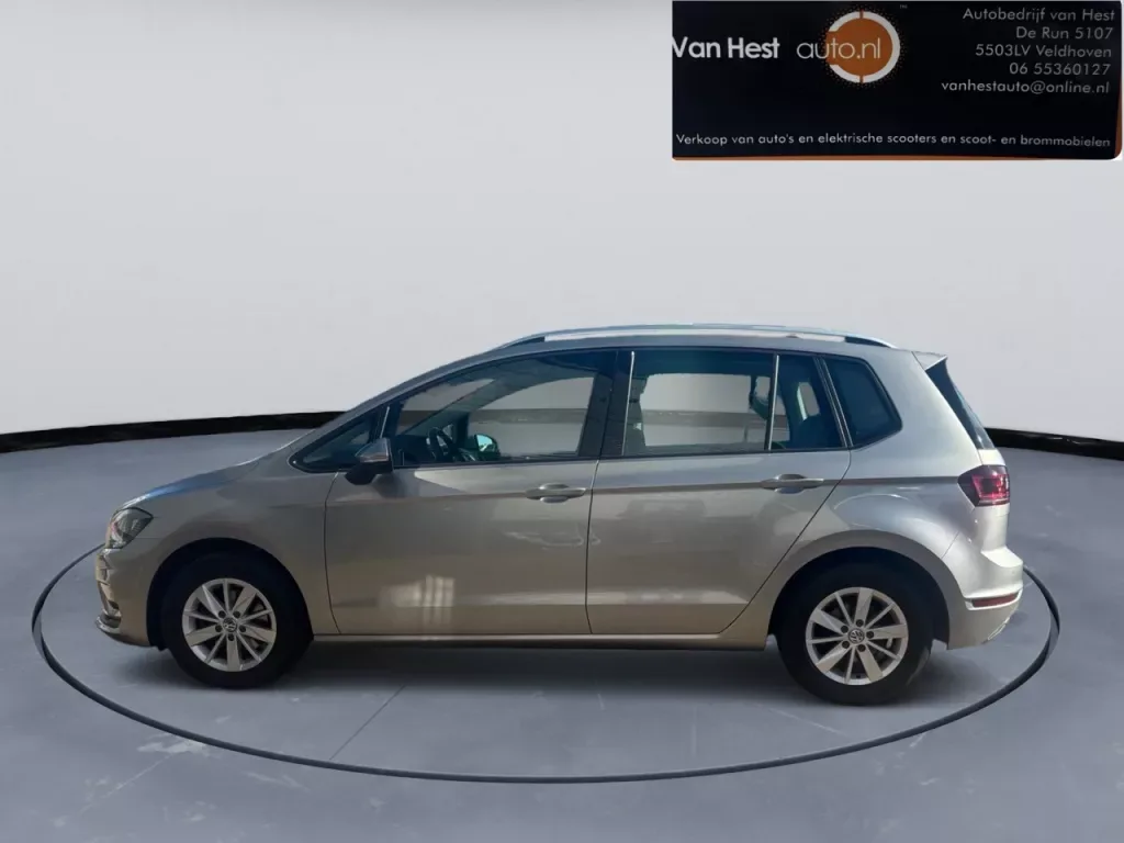 Volkswagen Golf Sportsvan (2019) — foto 1