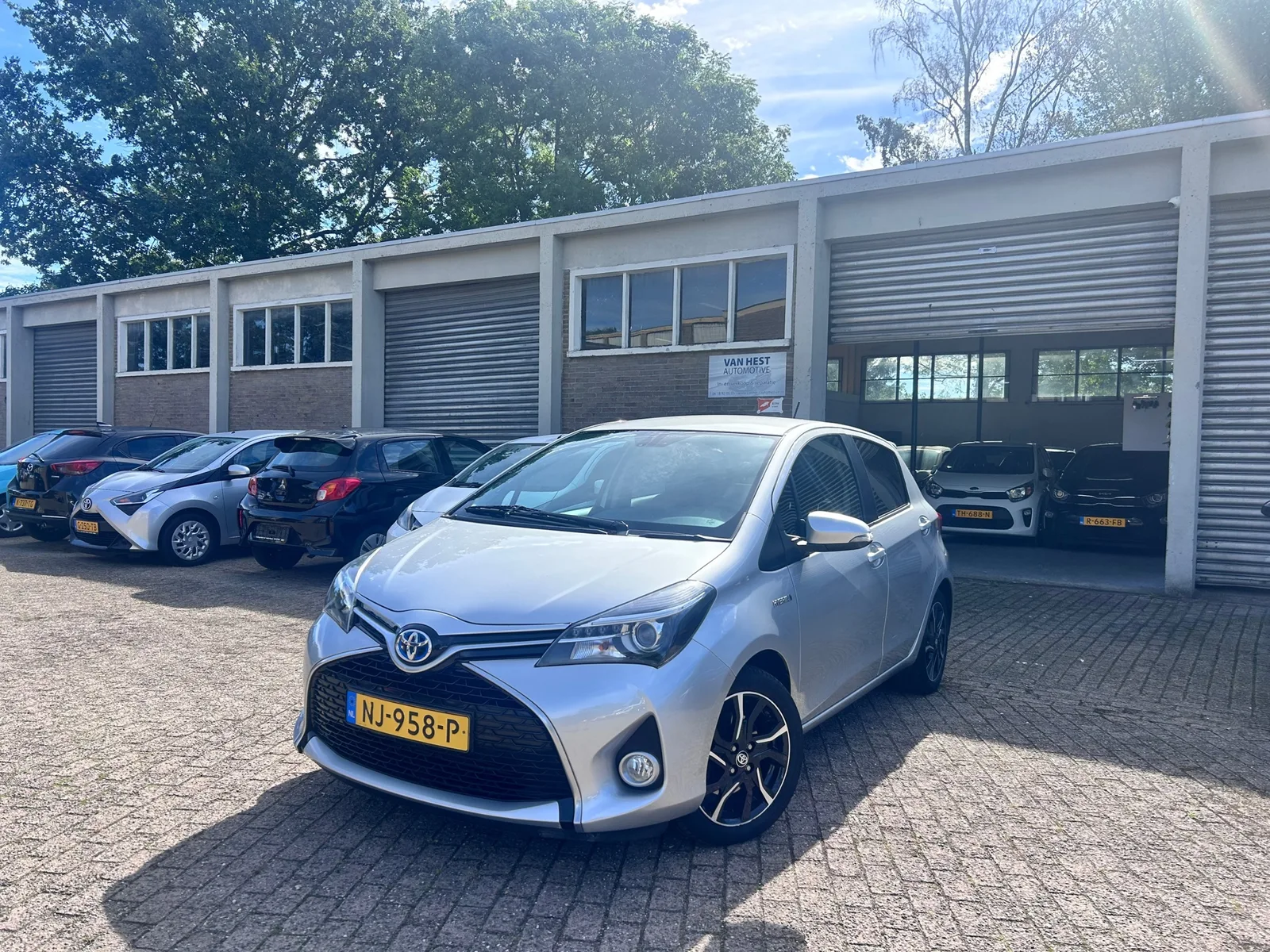 Toyota Yaris (2016) — foto 1
