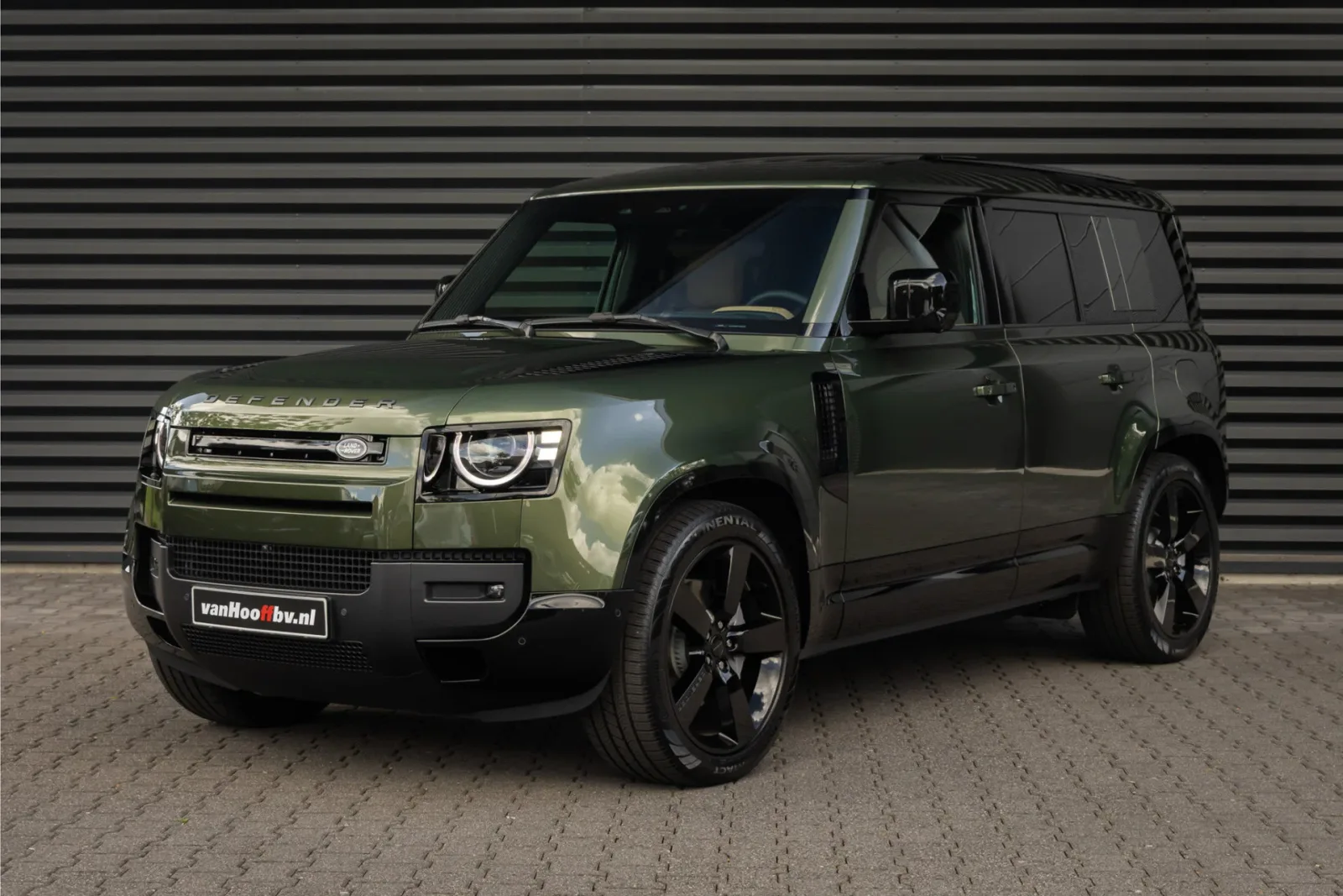 Land Rover Defender (2026) — foto 1