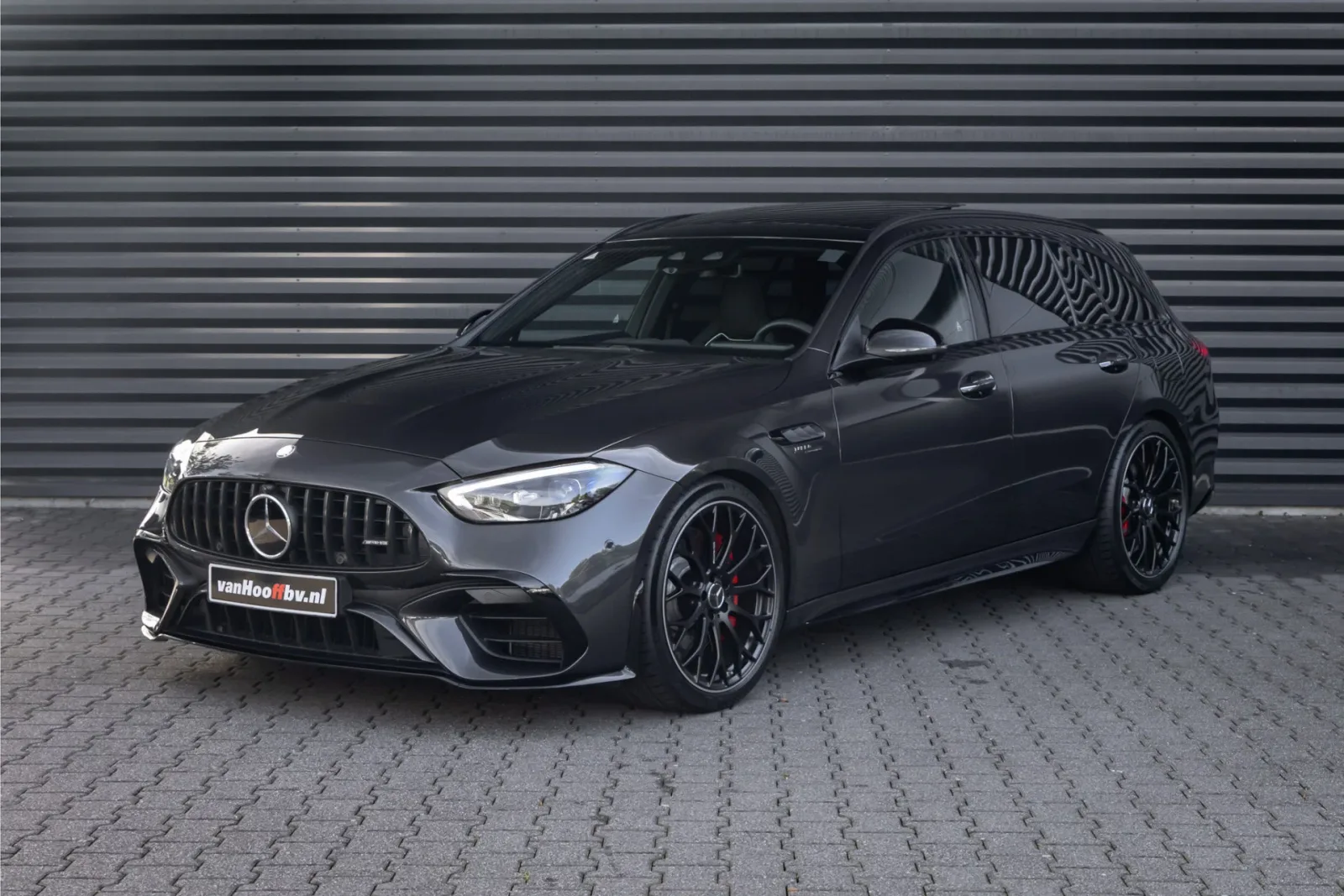 Mercedes-Benz C-Klasse (2025) — foto 1
