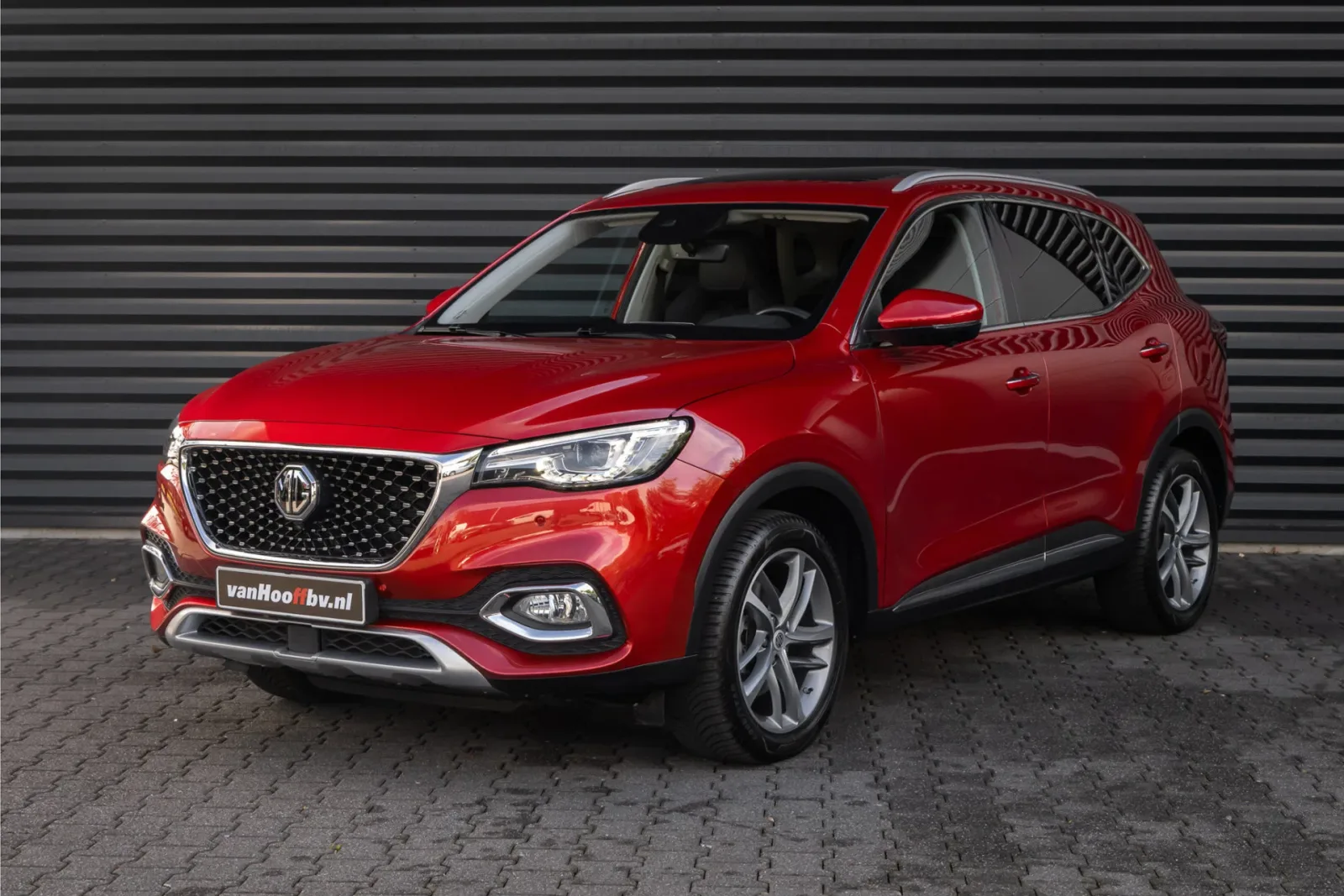 MG EHS (2022) — foto 1