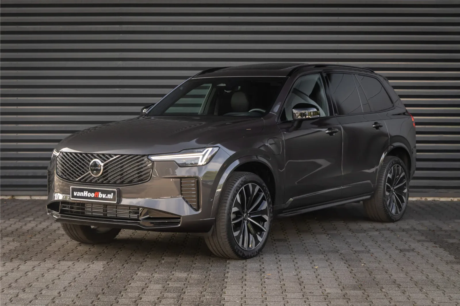 Volvo XC90 (2026) — foto 1
