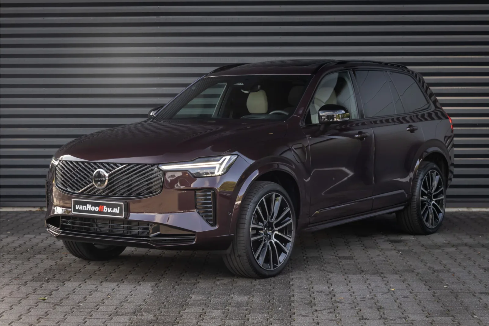 Volvo XC90 (2026) — foto 1