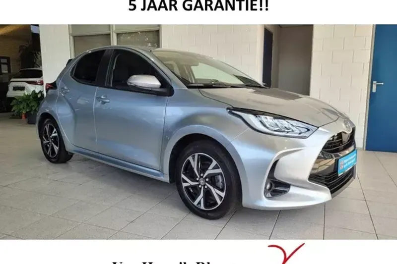 Toyota Yaris (2024)