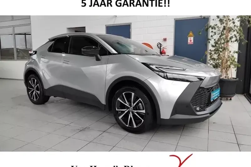 Toyota C-HR (2024)