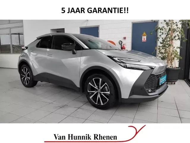 Toyota C-HR (2024) — foto 1