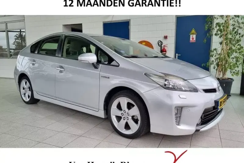 Toyota Prius (2012)