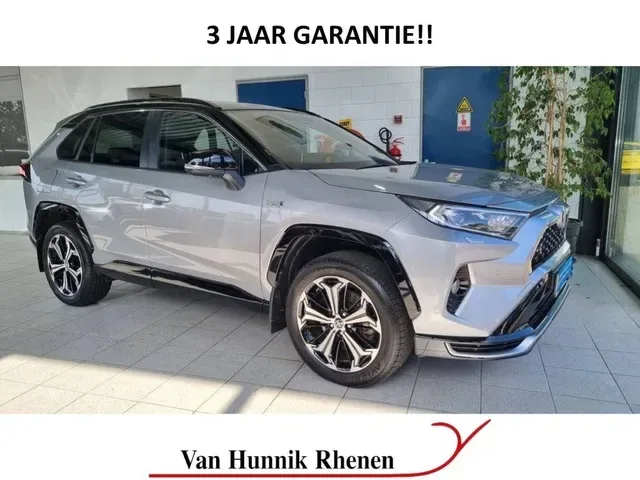 Toyota RAV4 (2021) — foto 1