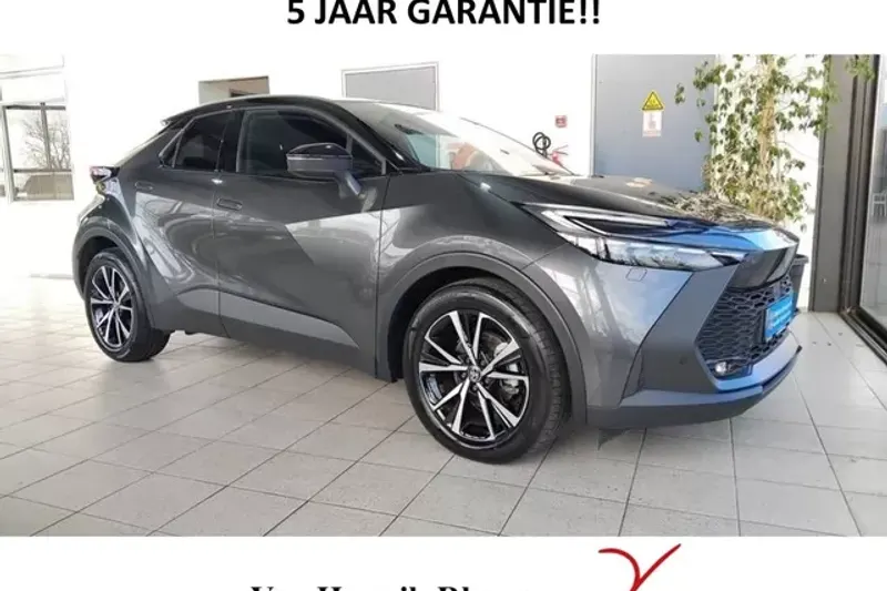 Toyota C-HR (2024)