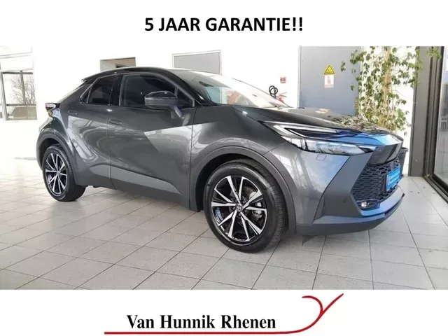 Toyota C-HR (2024) — foto 1