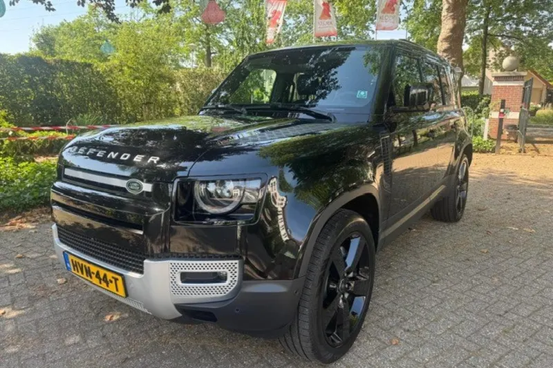 Land Rover Defender (2025)