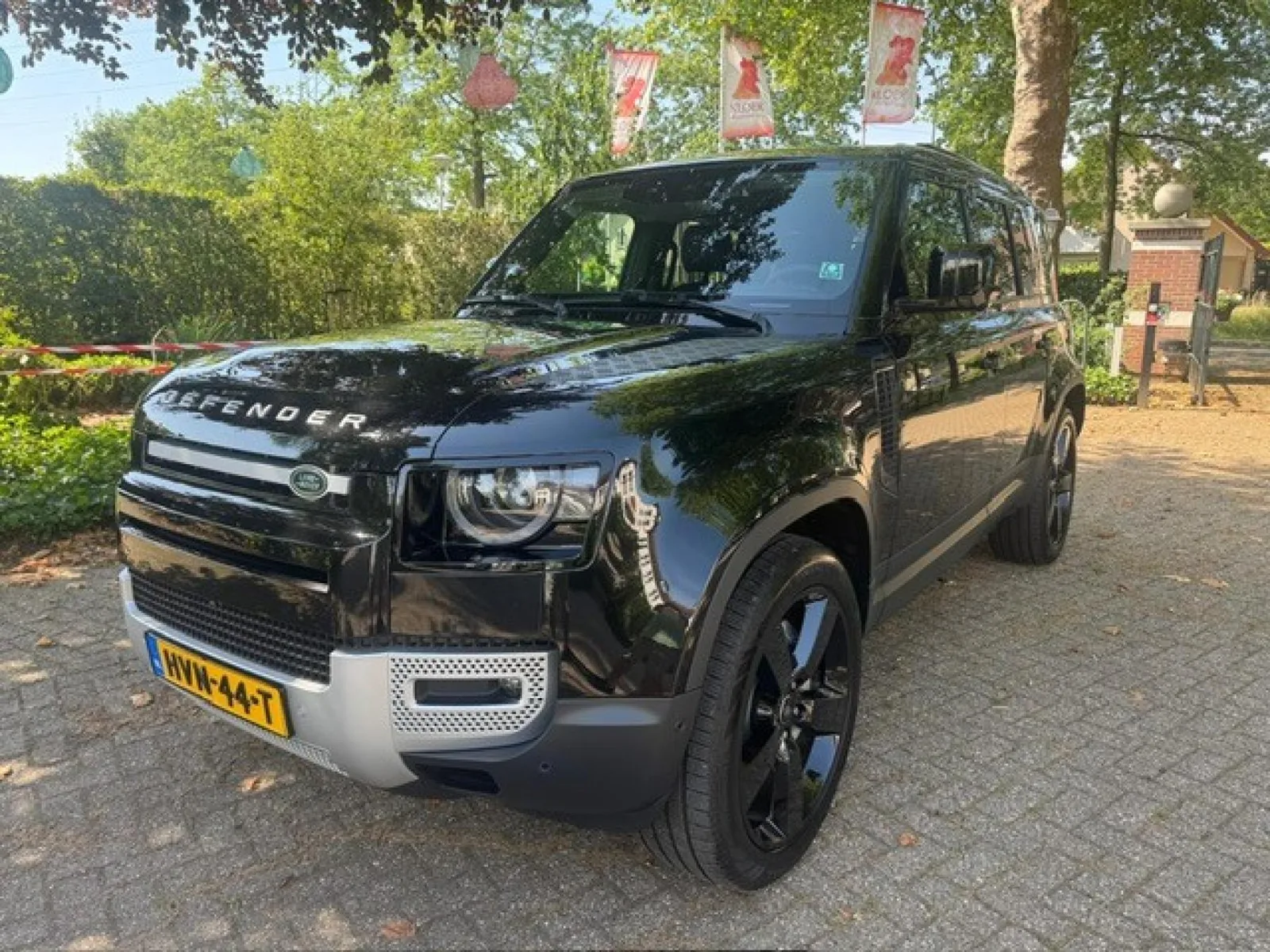Land Rover Defender (2025) — foto 1