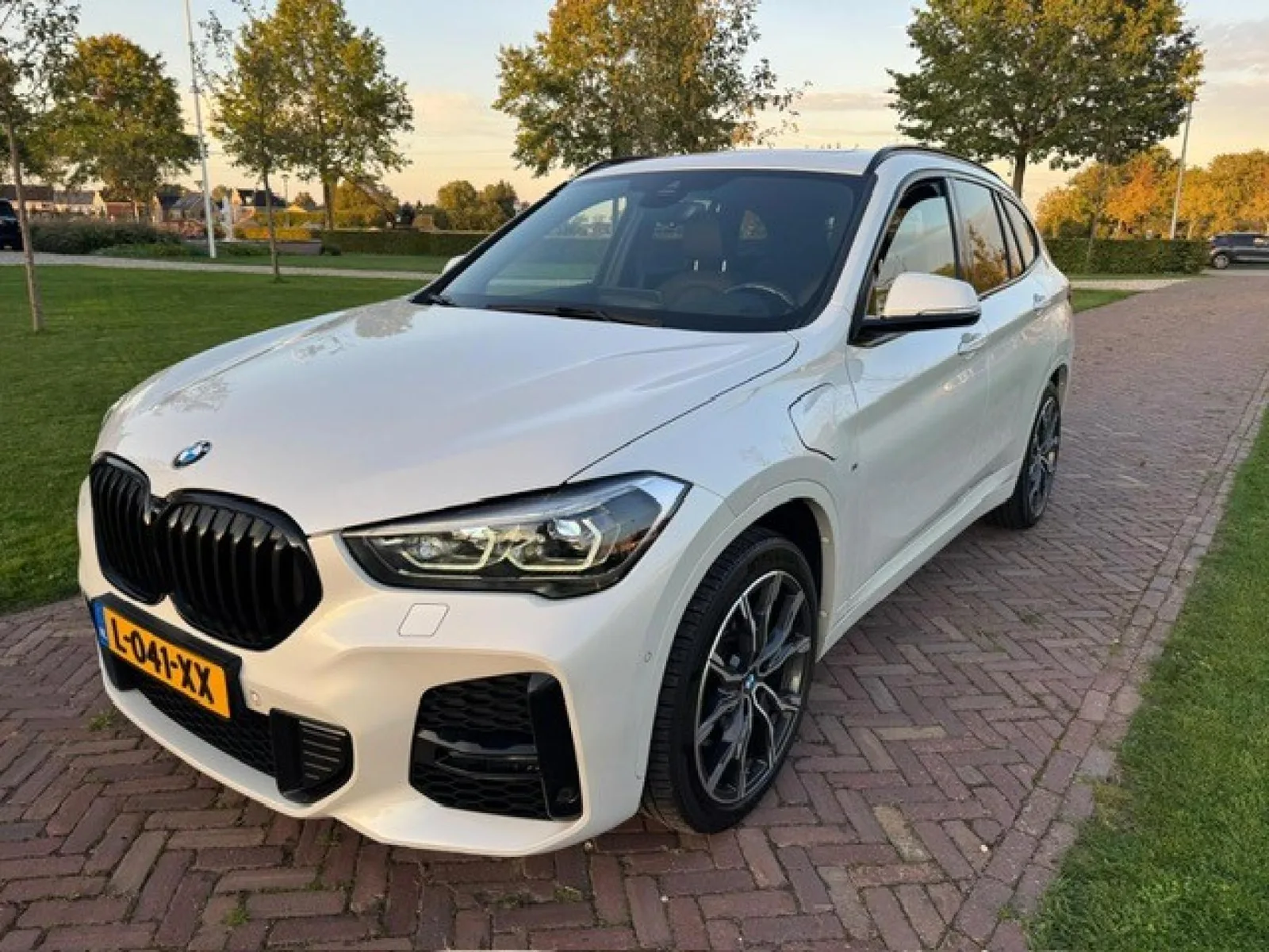 BMW X1 (2021) — foto 1