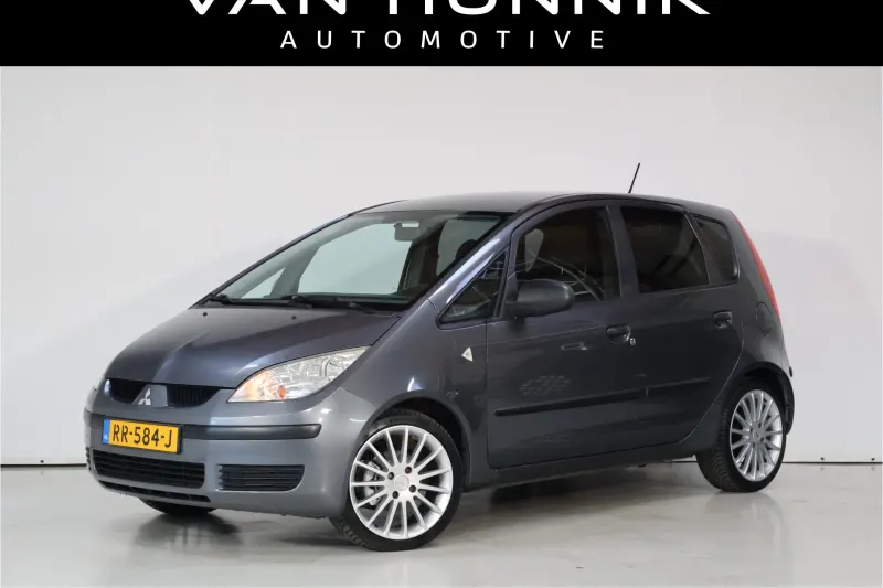 Mitsubishi Colt (2008)