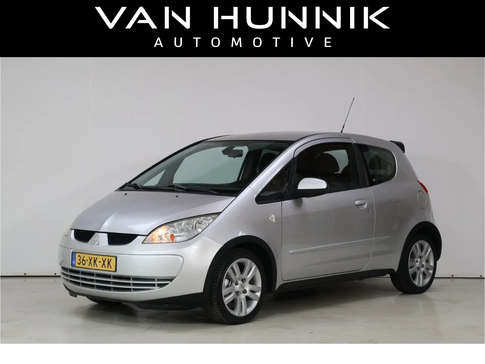 Mitsubishi Colt (2007) — foto 1