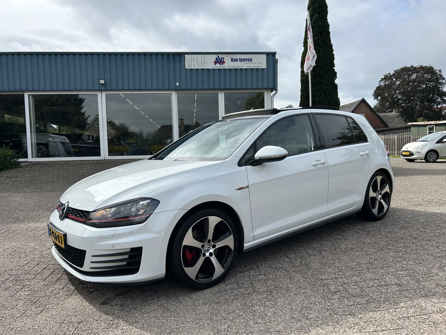 Volkswagen Golf (2016) — foto 1
