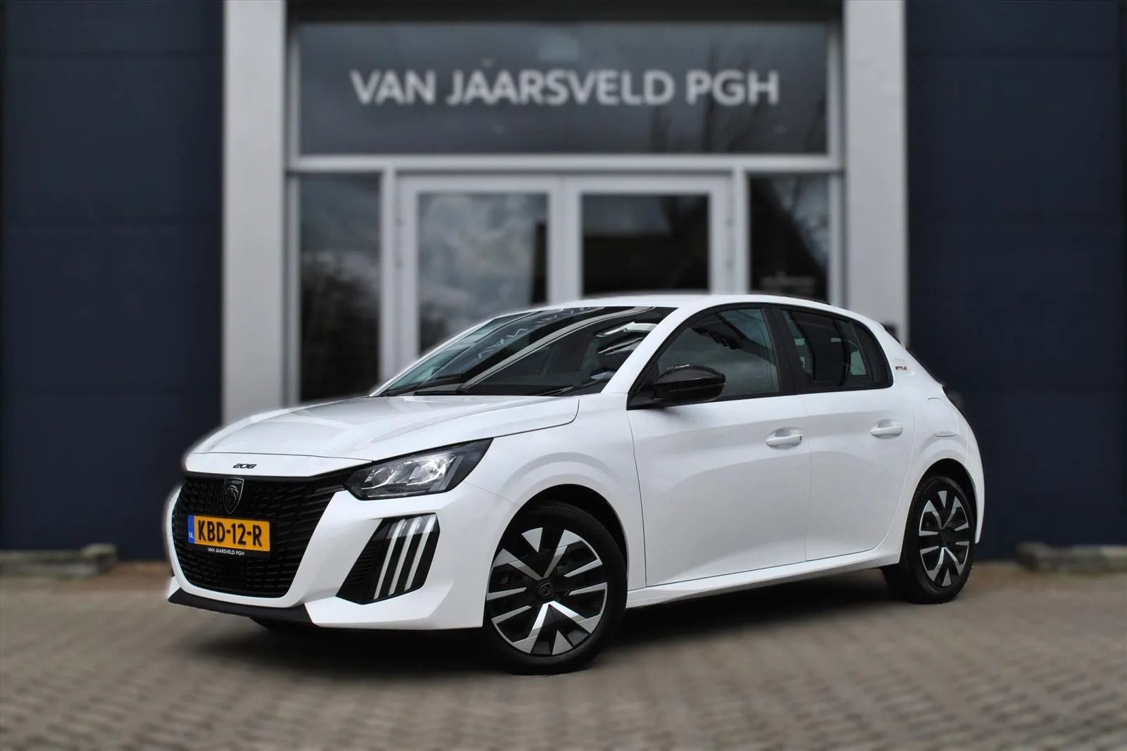 Peugeot 208 (2025) — foto 1