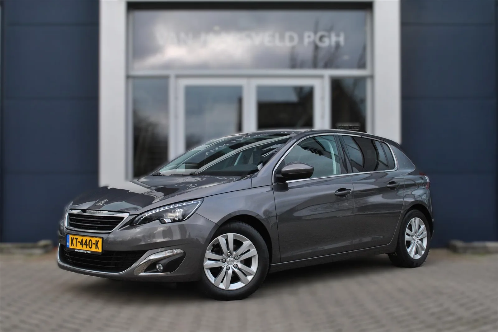 Peugeot 308 (2016) — foto 1