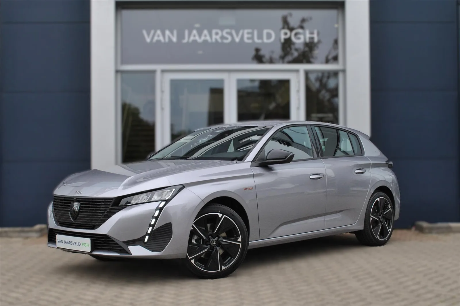 Peugeot e-308 (2025) — foto 1
