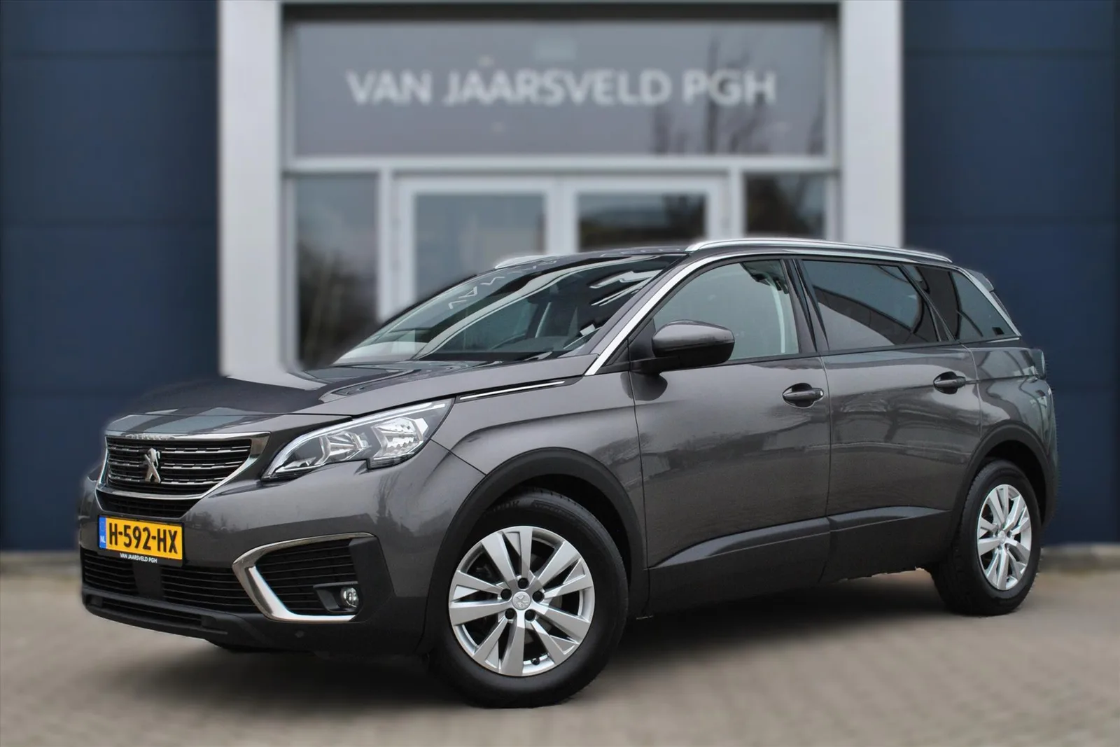 Peugeot 5008 (2020) — foto 1